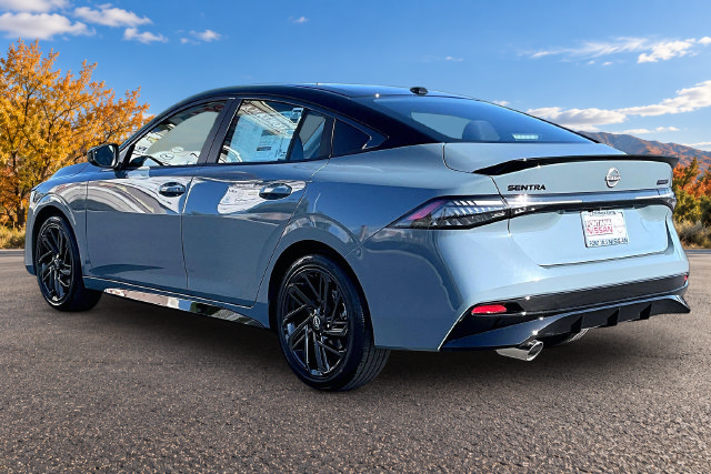 New 2027 Nissan Sentra SR FWD image 3