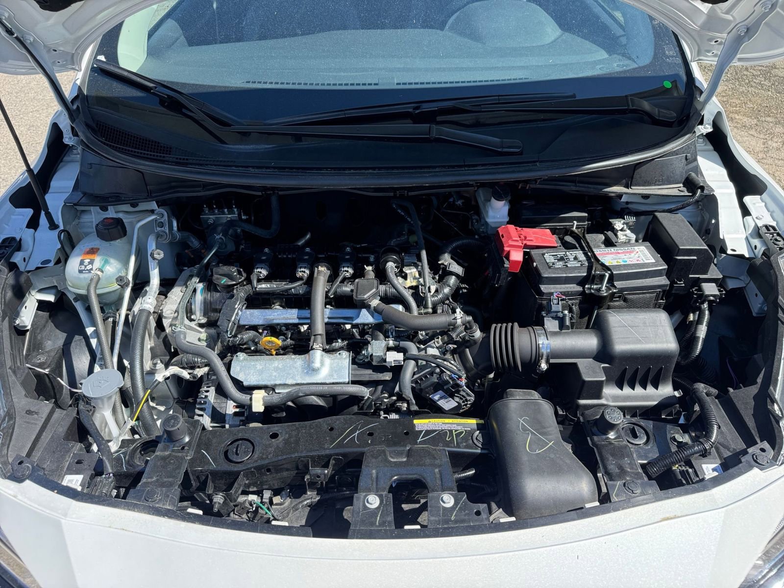 Used 2025 Nissan Versa SV image 28