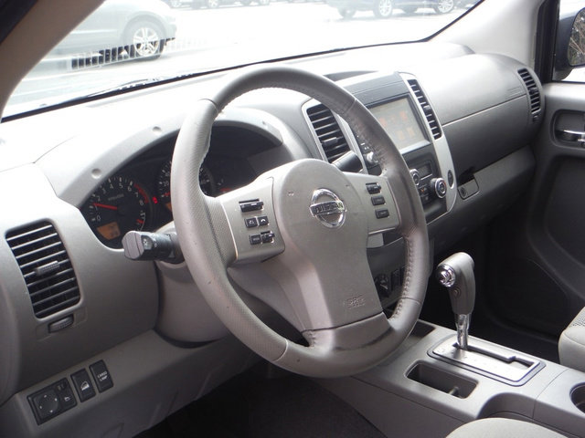 Used 2019 Nissan Frontier SV w/ Value Truck Package AWD/4WD image 17