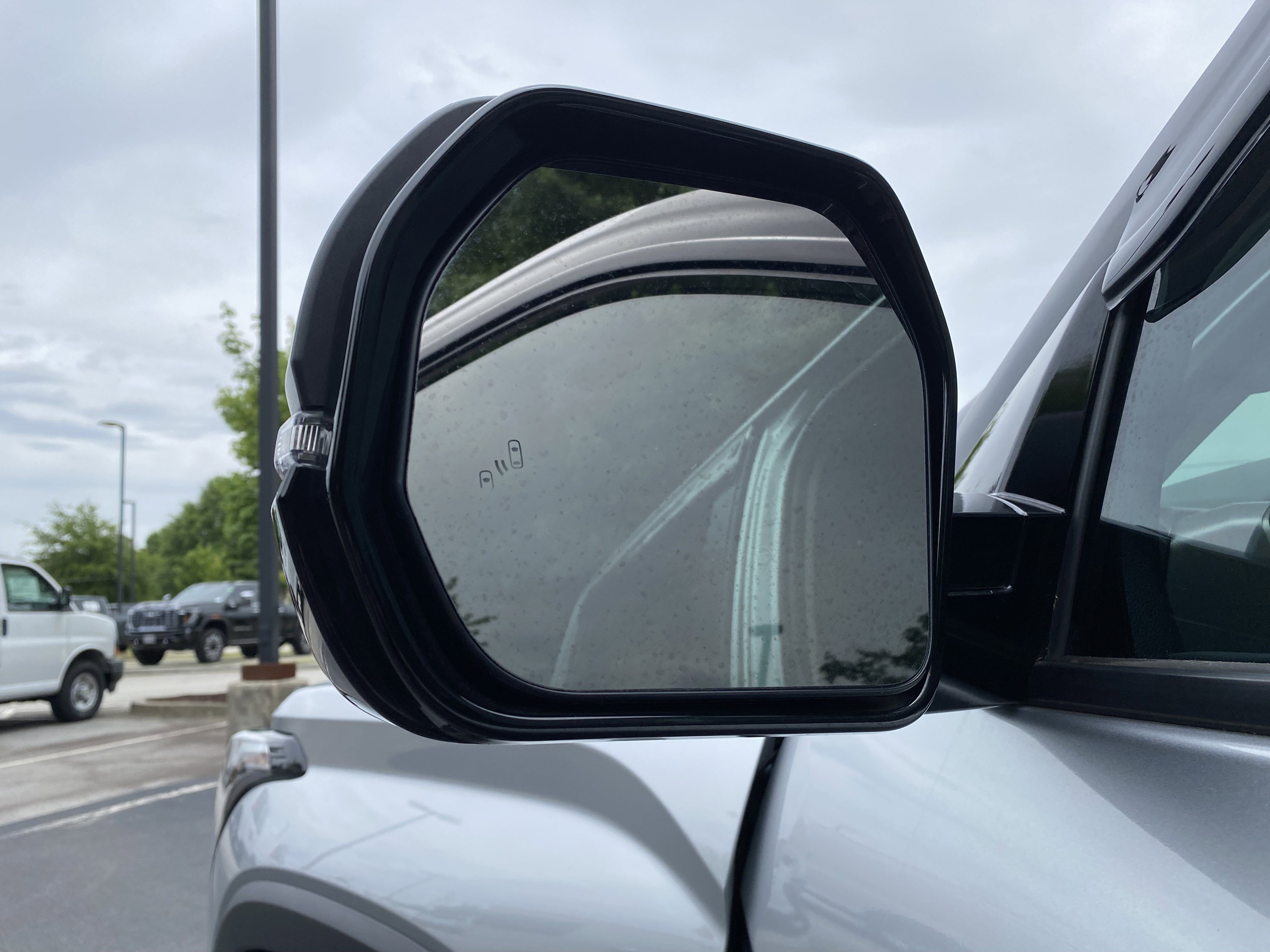 Used 2024 Toyota Tundra SR5 AWD/4WD image 39