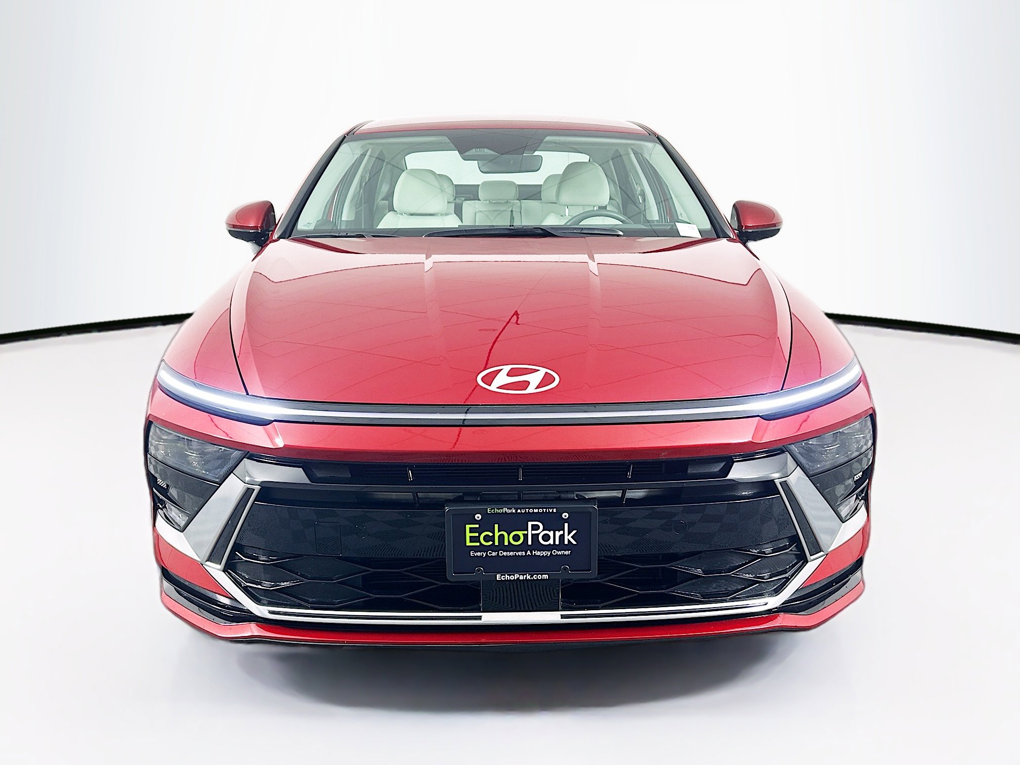 Used 2025 Hyundai Sonata SEL FWD image 2