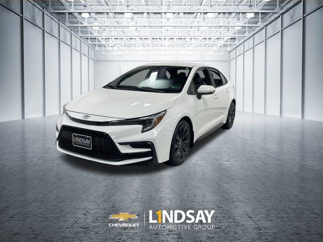 Used 2025 Toyota Corolla SE