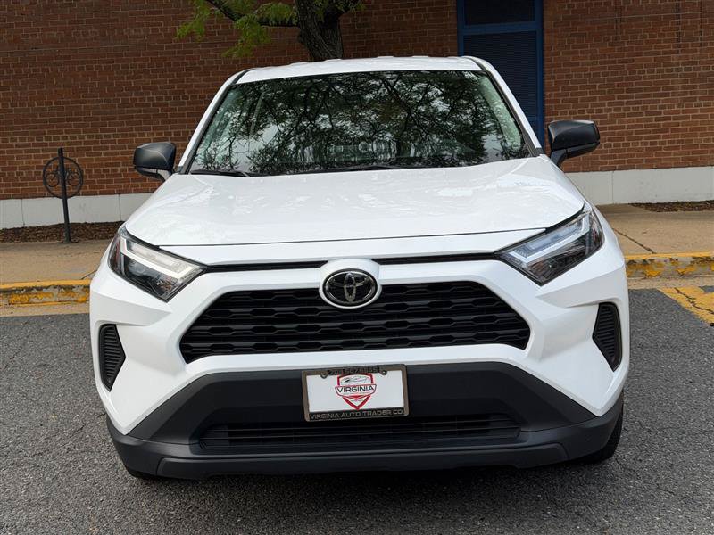 Used 2025 Toyota RAV4 LE FWD image 4