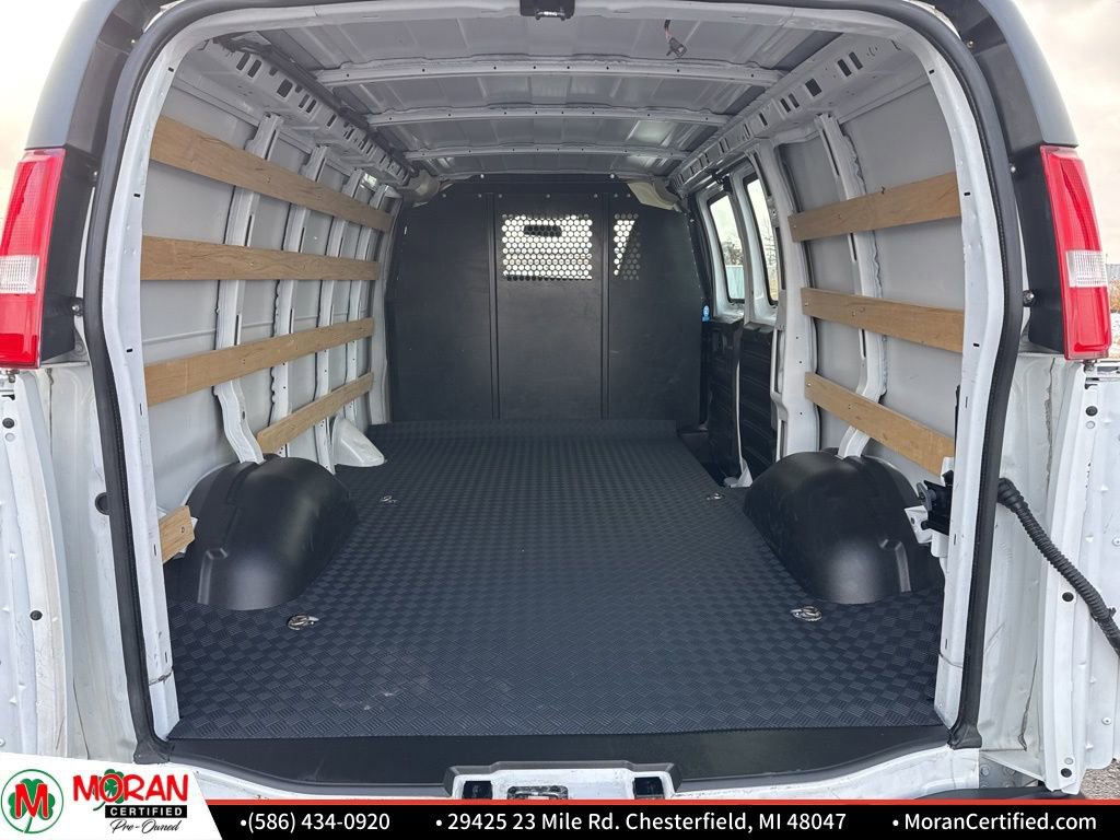 Used 2024 GMC Savana 2500 Work Van w/ Driver Convenience Package image 22