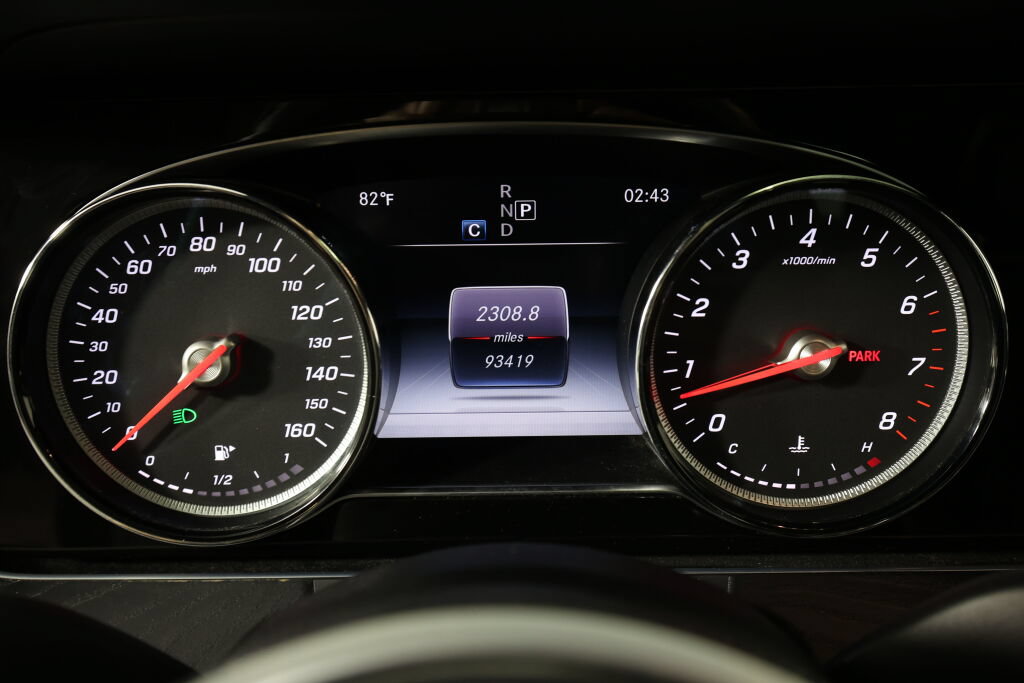 Used 2019 Mercedes-Benz E 300 4MATIC image 31