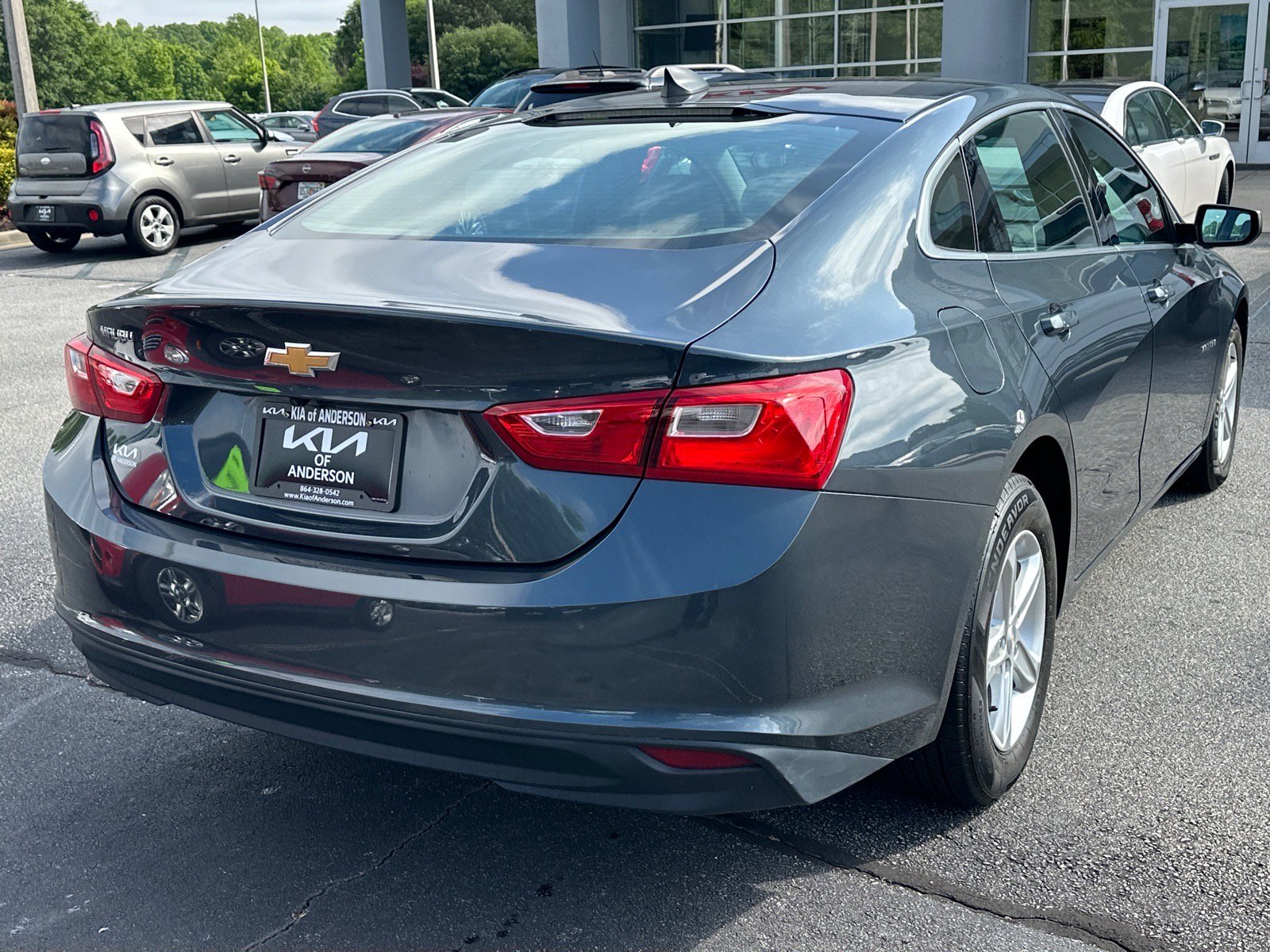 Used 2020 Chevrolet Malibu LS FWD image 3