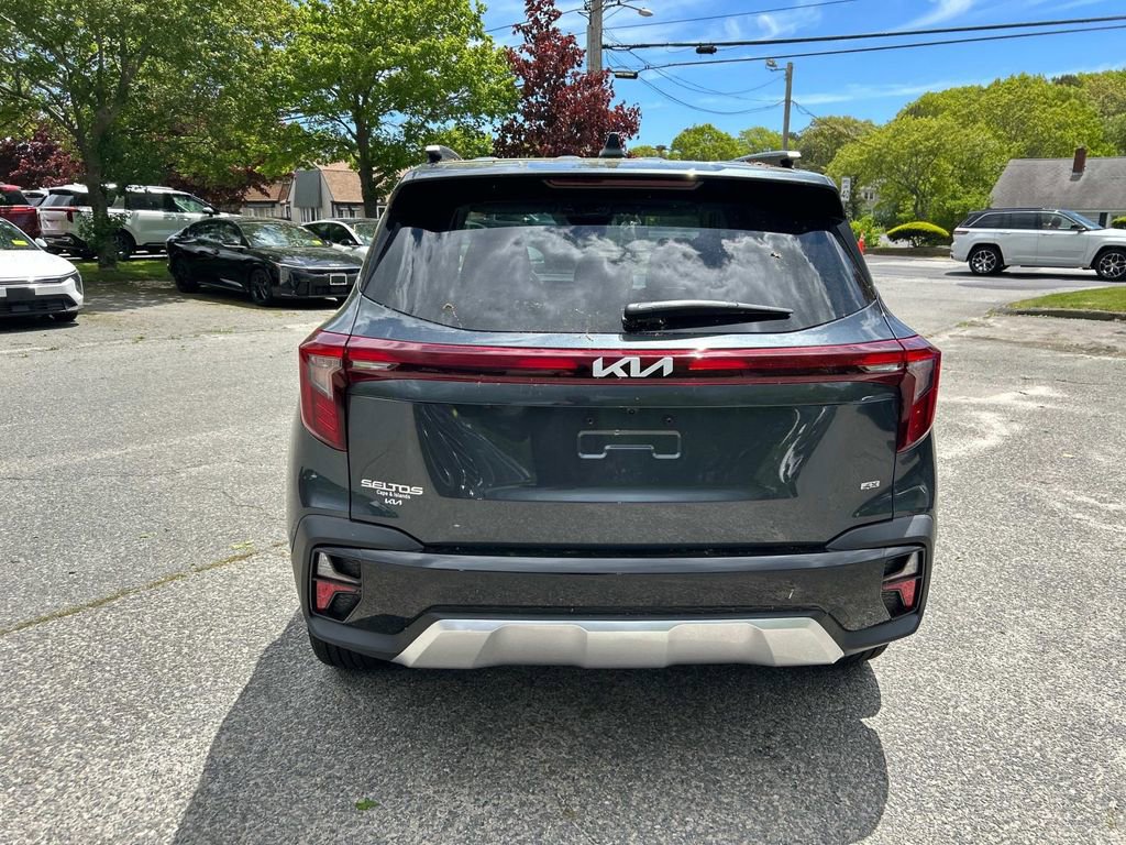 Used 2025 Kia Seltos EX w/ EX Sunroof Package image 4