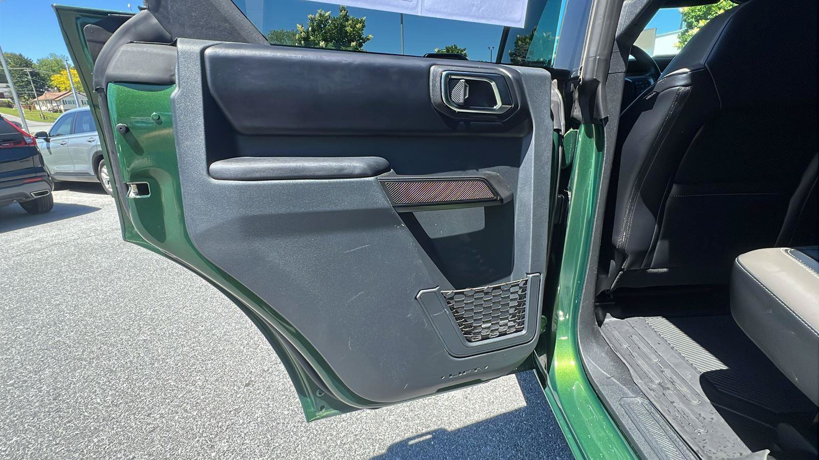 Used 2025 Ford Bronco Outer Banks AWD/4WD image 17