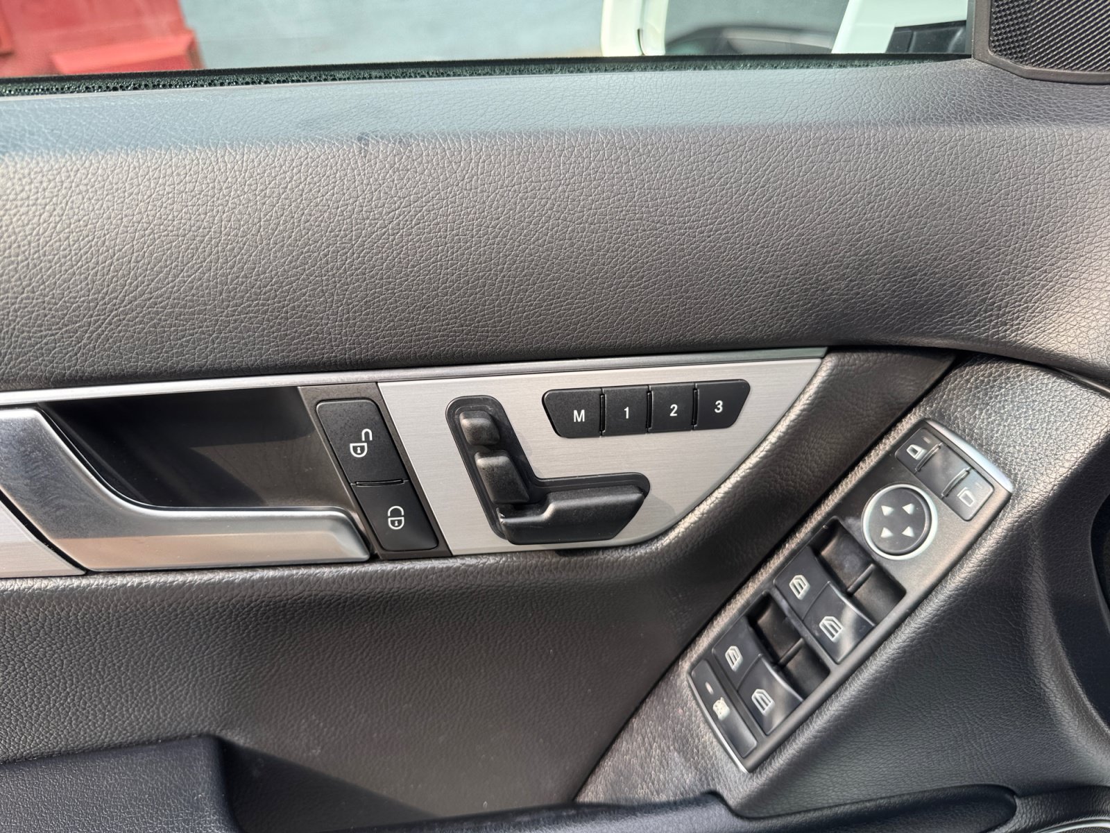 Used 2013 Mercedes-Benz C 300 4MATIC Sedan image 16