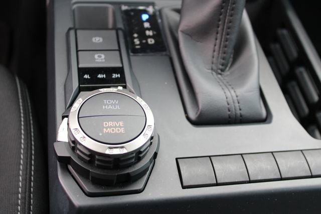 Used 2025 Toyota Tacoma TRD Sport image 39