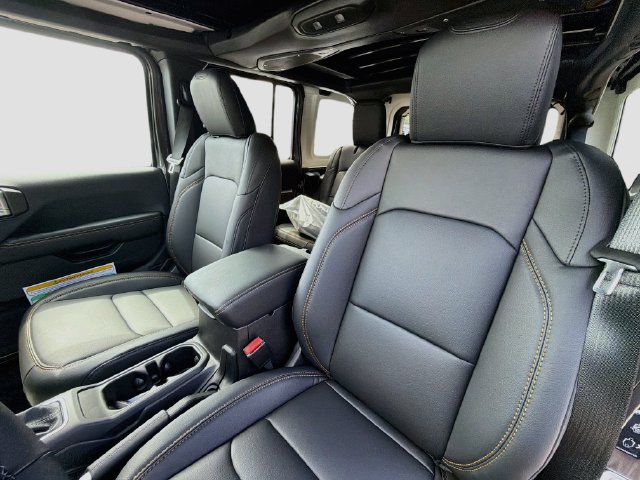 New 2027 Jeep Wrangler Unlimited Sahara AWD/4WD image 17