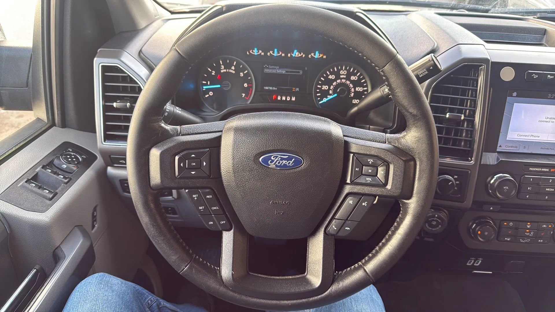 Used 2018 Ford F150 XLT w/ Equipment Group 302A Luxury image 10