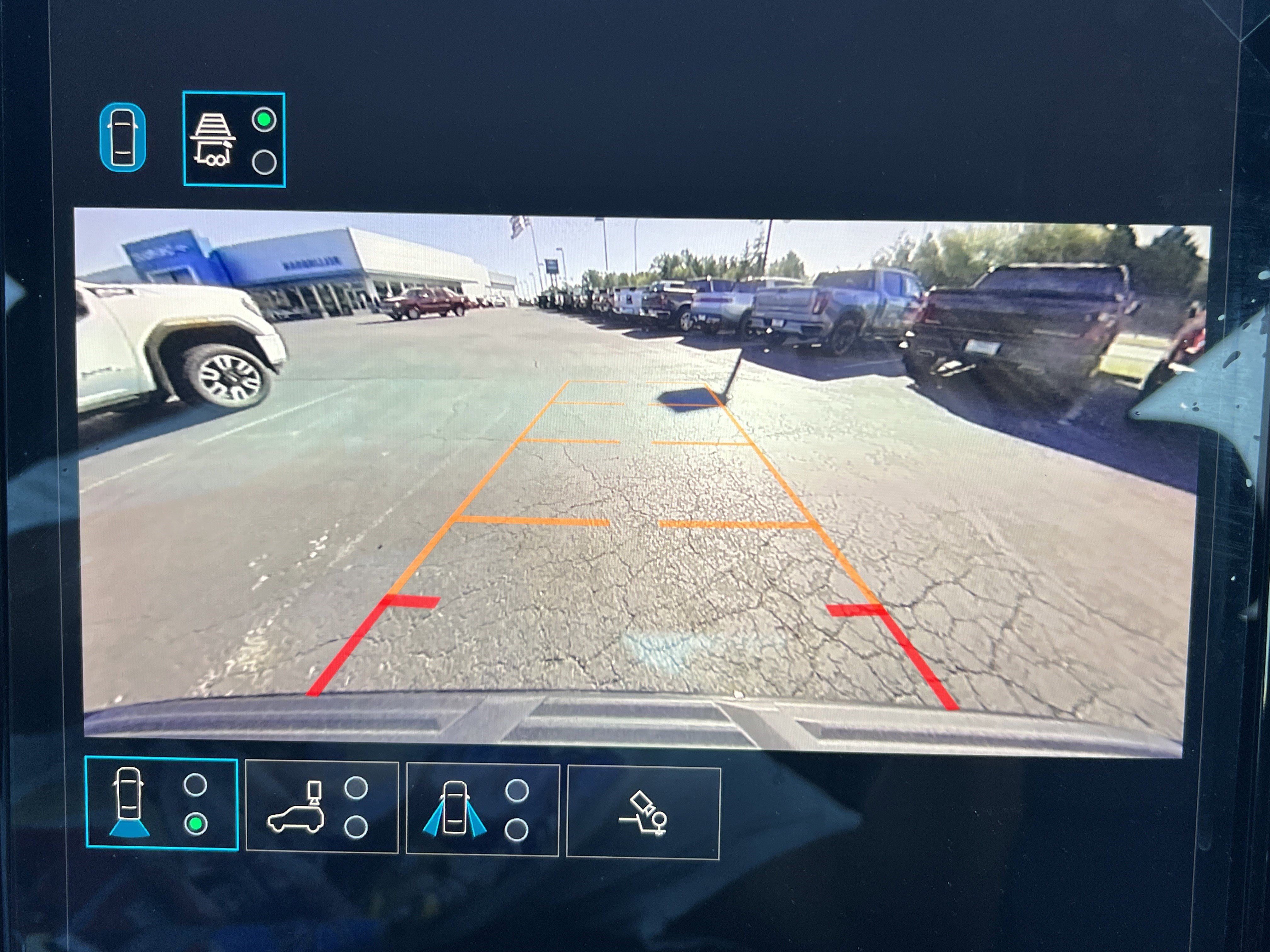 Used 2025 GMC Yukon XL Denali image 15