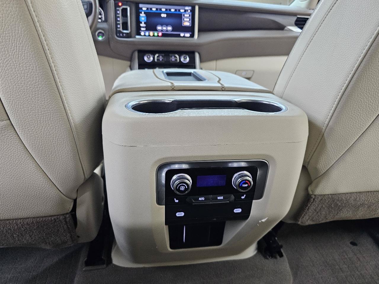 Used 2021 GMC Yukon Denali RWD image 29