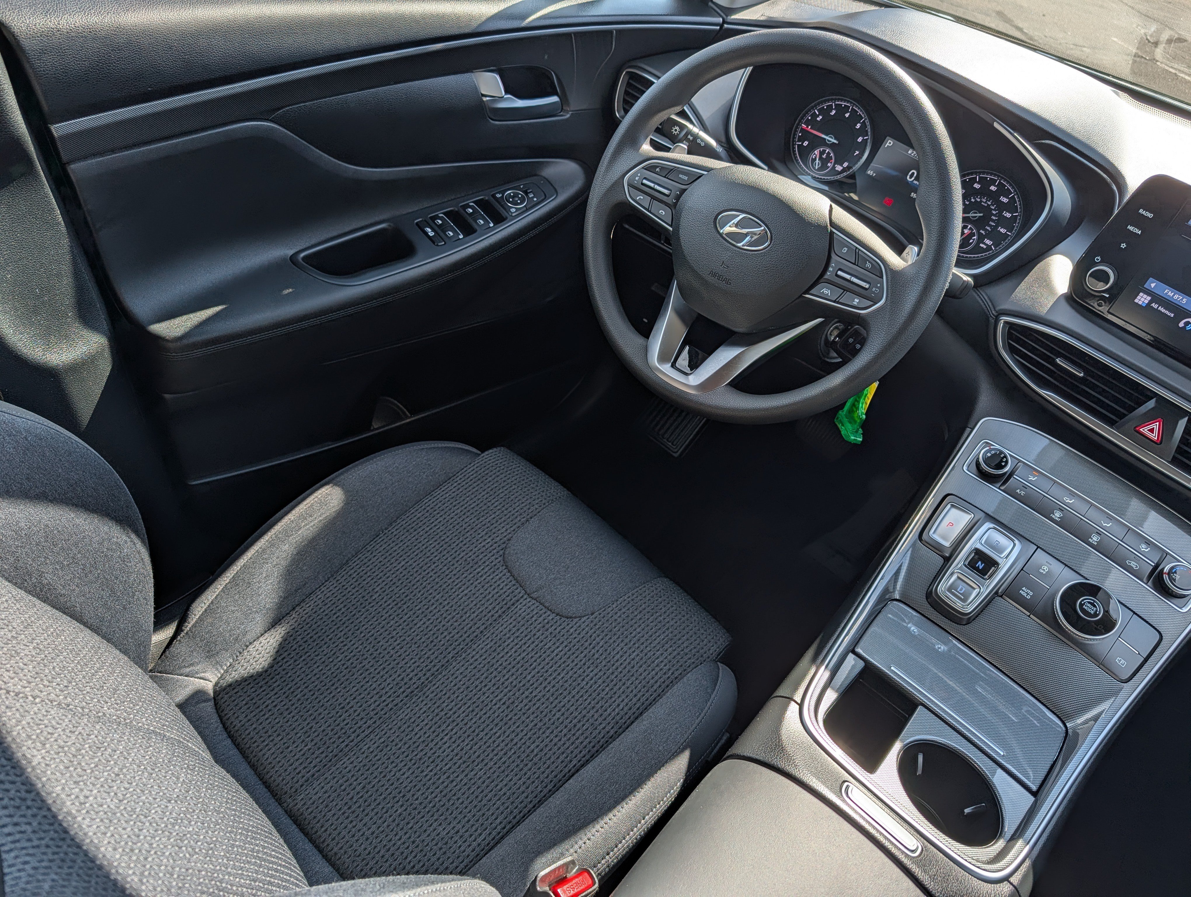 Used 2022 Hyundai Santa Fe SE FWD image 9