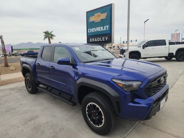 Used 2025 Toyota Tacoma TRD Off-Road image 37
