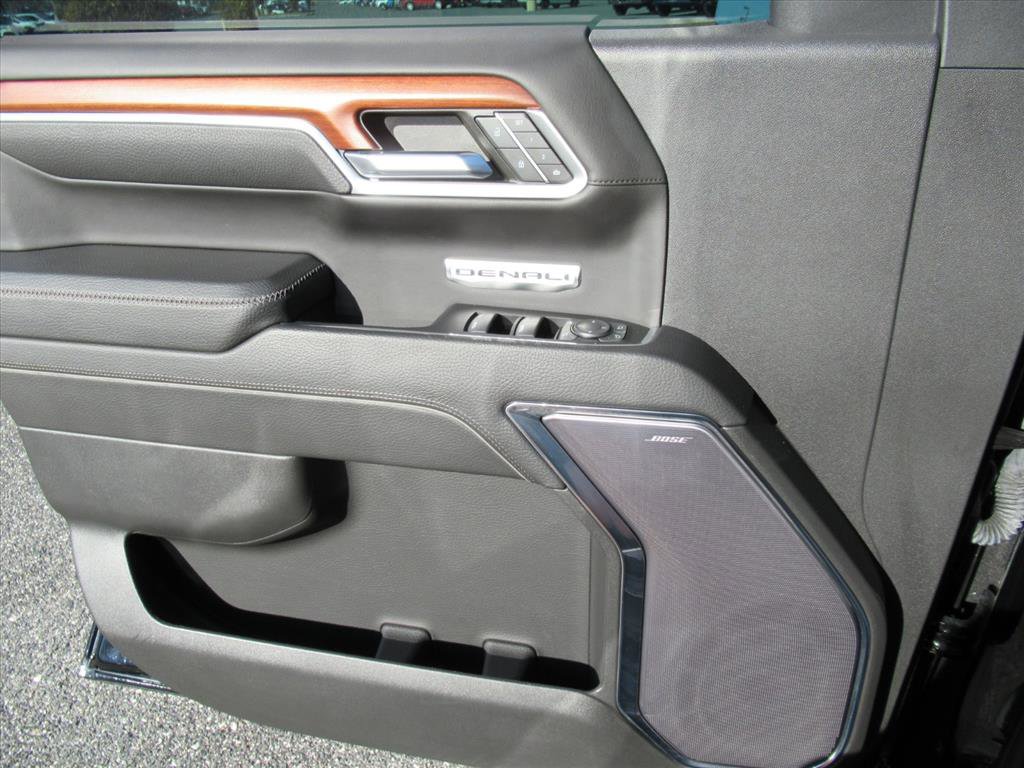 Used 2023 GMC Sierra 1500 Denali w/ Denali Reserve Package image 21