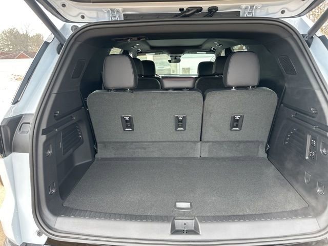 New 2026 Chevrolet Traverse RS image 13