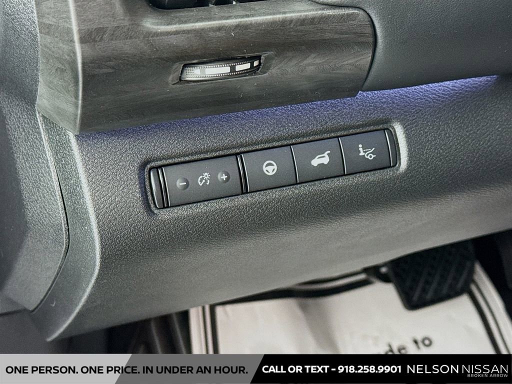 New 2026 Nissan Pathfinder Platinum AWD/4WD image 10