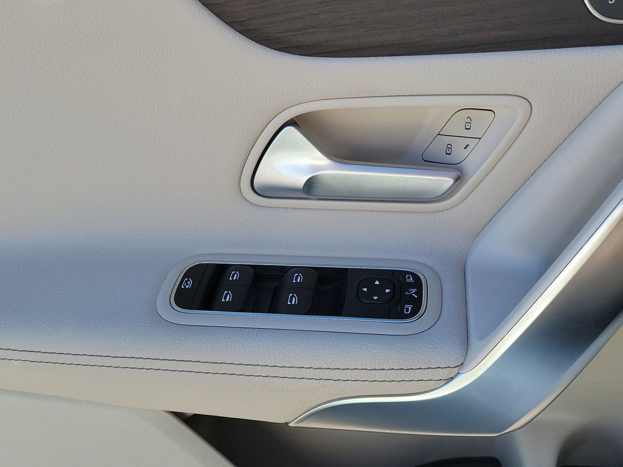 Certified 2026 Mercedes-Benz CLA 250 image 24