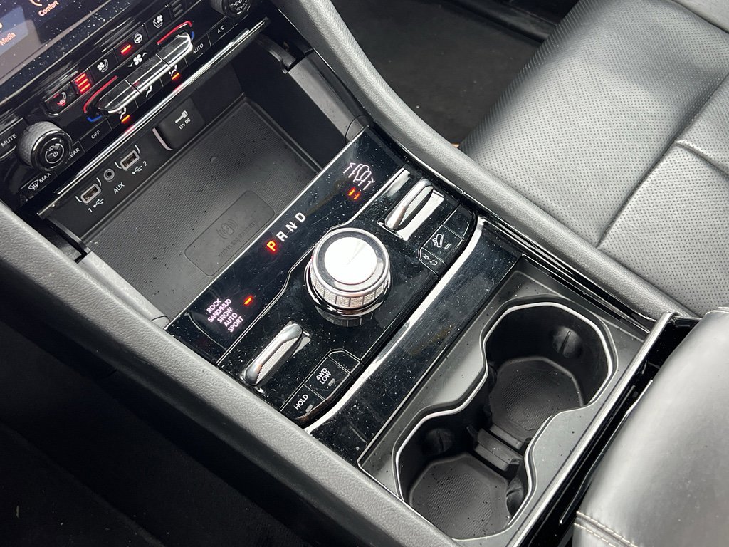 Used 2024 Jeep Grand Cherokee L Overland w/ Advanced Protech Group III image 23