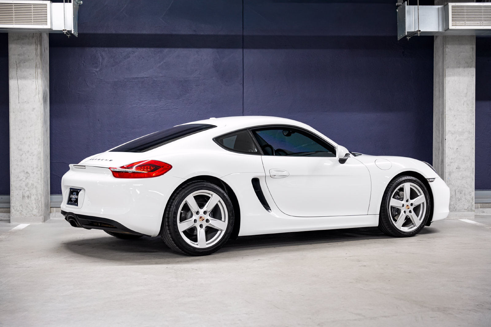 Used 2014 Porsche Cayman RWD image 3