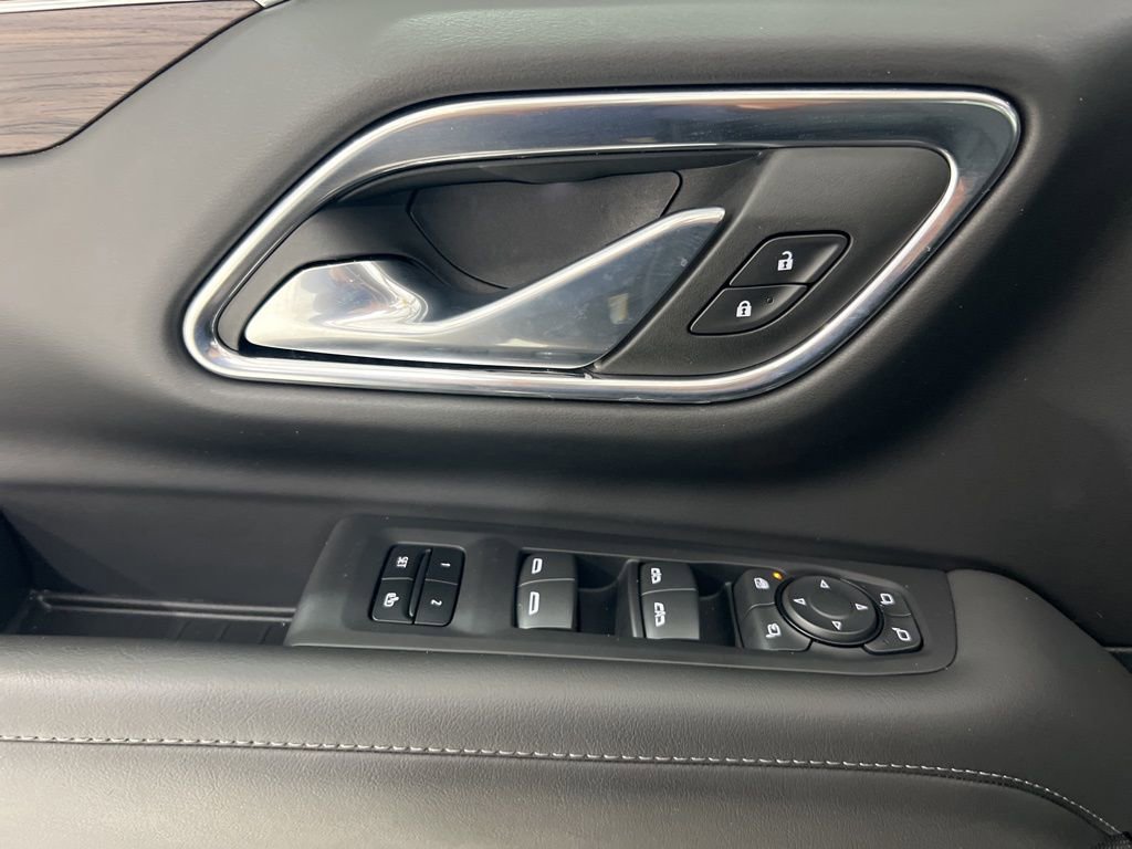 Used 2023 Chevrolet Tahoe LT w/ LT Signature Plus Package AWD/4WD image 22