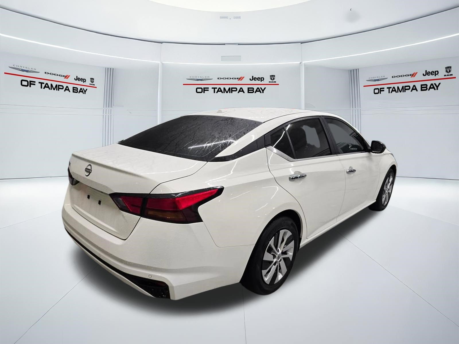 Used 2025 Nissan Altima 2.5 S FWD image 6