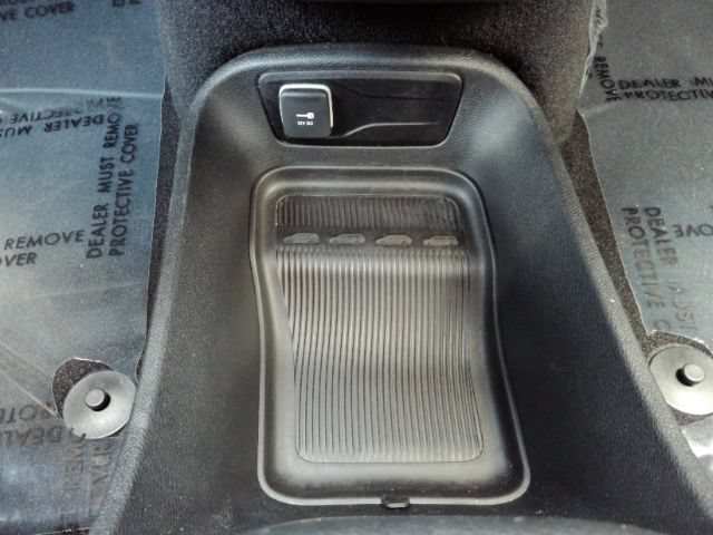 Used 2025 Chrysler Pacifica Select FWD image 51