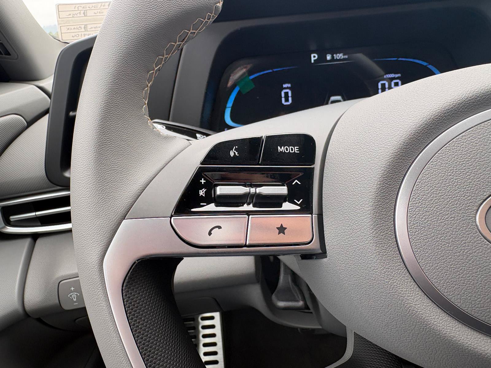 New 2025 Hyundai Elantra Sport FWD image 34