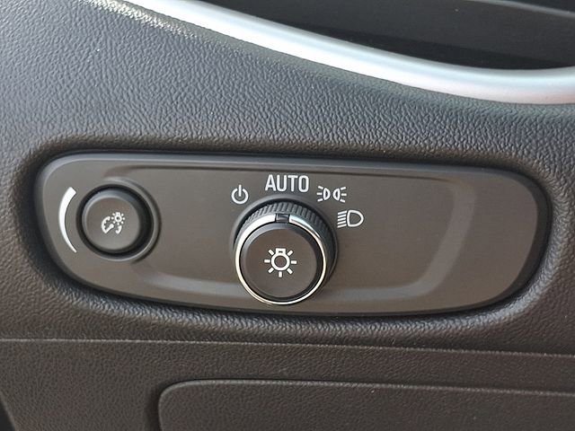 Used 2024 Chevrolet Malibu LT image 24