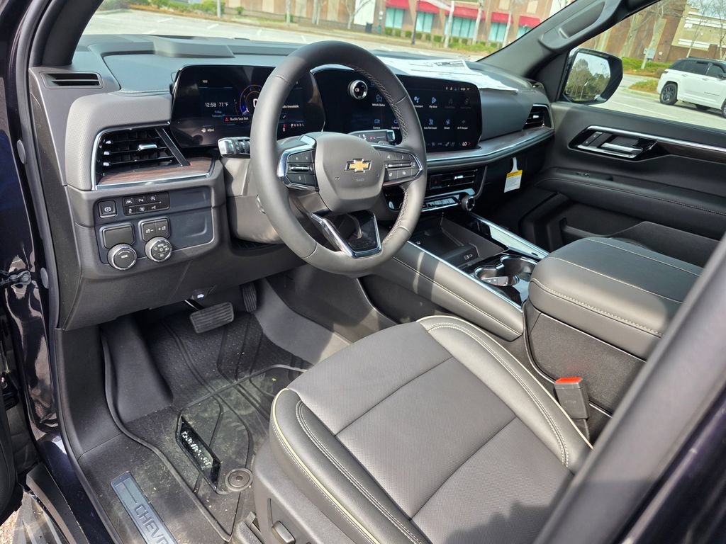 New 2026 Chevrolet Suburban Premier RWD image 10