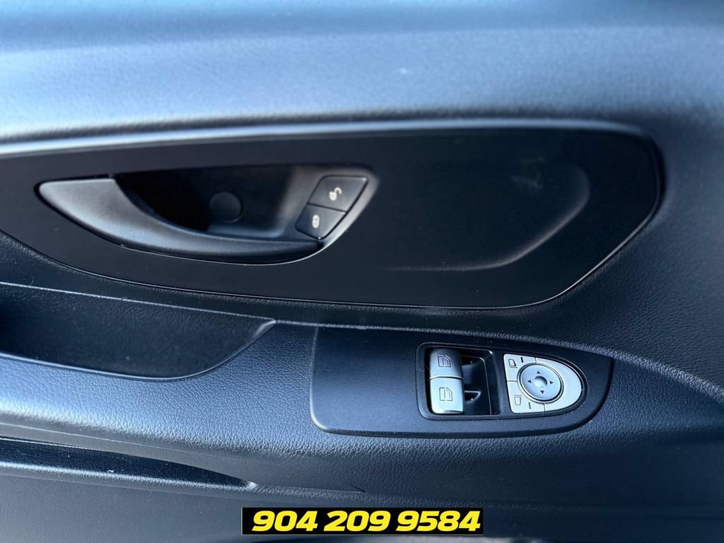 Used 2018 Mercedes-Benz Metris Passenger image 13