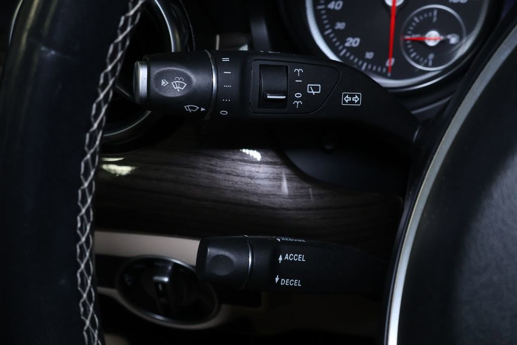 Used 2019 Mercedes-Benz GLA 250 4MATIC image 25