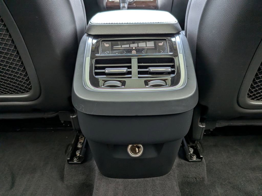 Used 2019 Volvo XC90 T5 Momentum w/ Protection Package Premier image 28