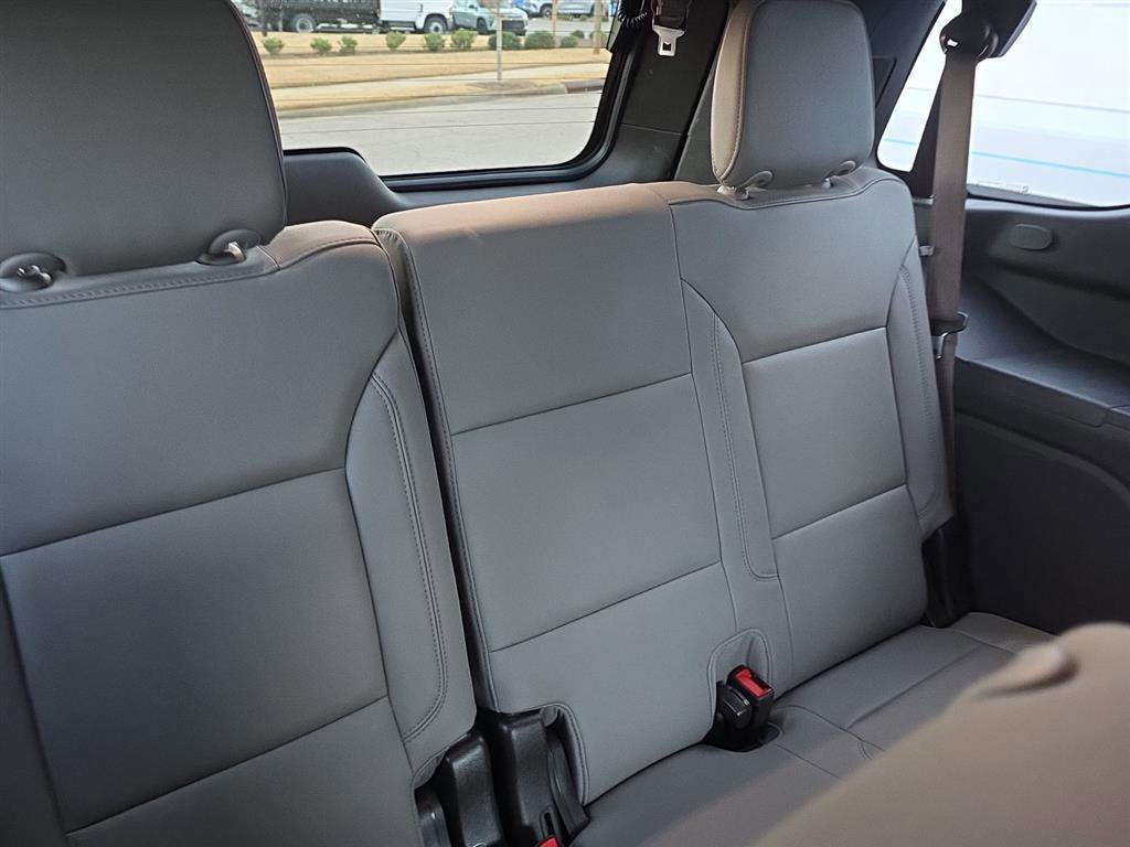 Used 2022 Chevrolet Tahoe LT w/ Luxury Package image 12