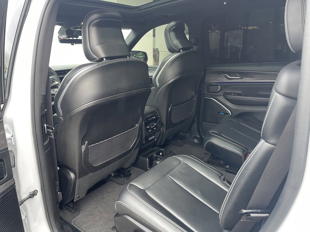 Used 2021 Jeep Grand Cherokee L Overland w/ Advanced Protech Group III image 24