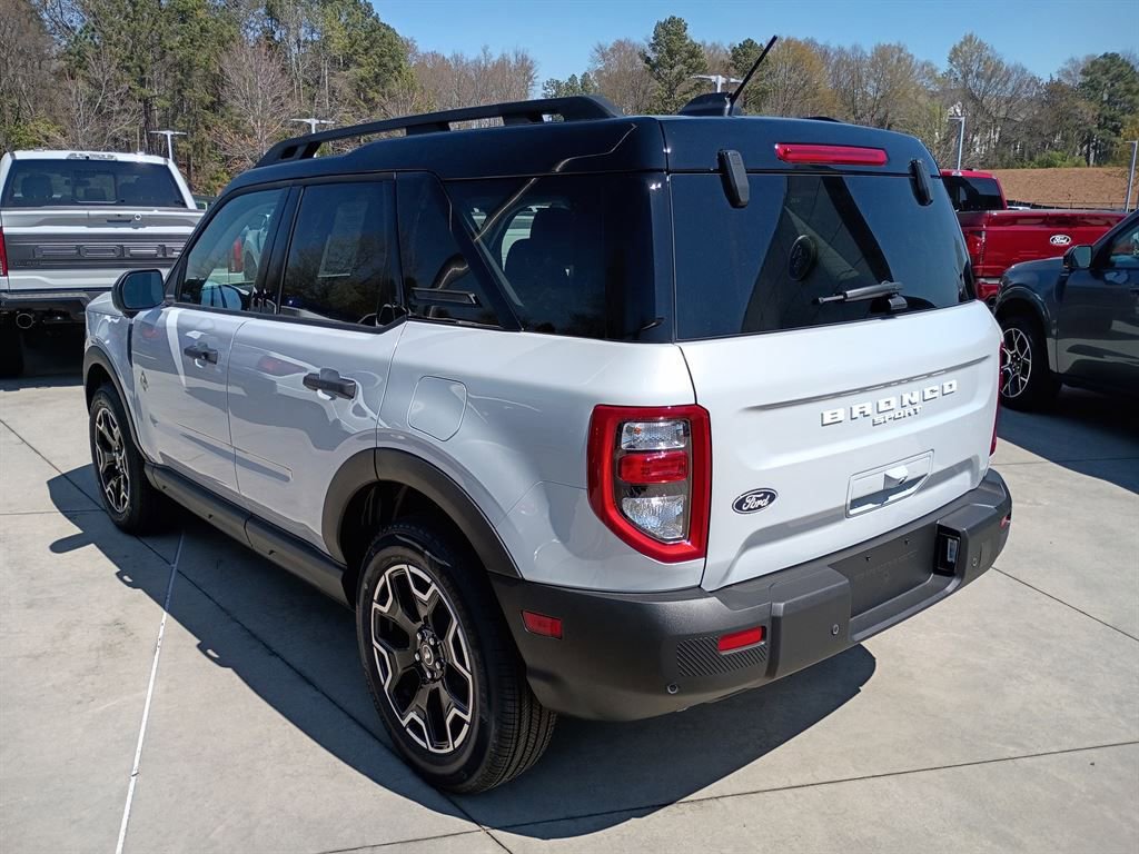 New 2026 Ford Bronco Sport Outer Banks image 3