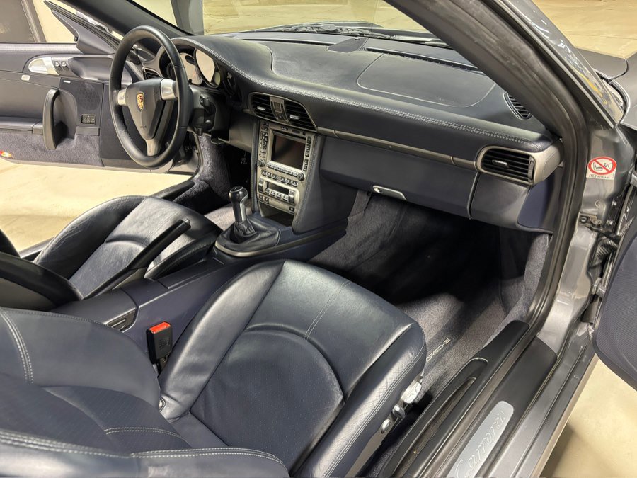 Used 2005 Porsche 911 Carrera image 5