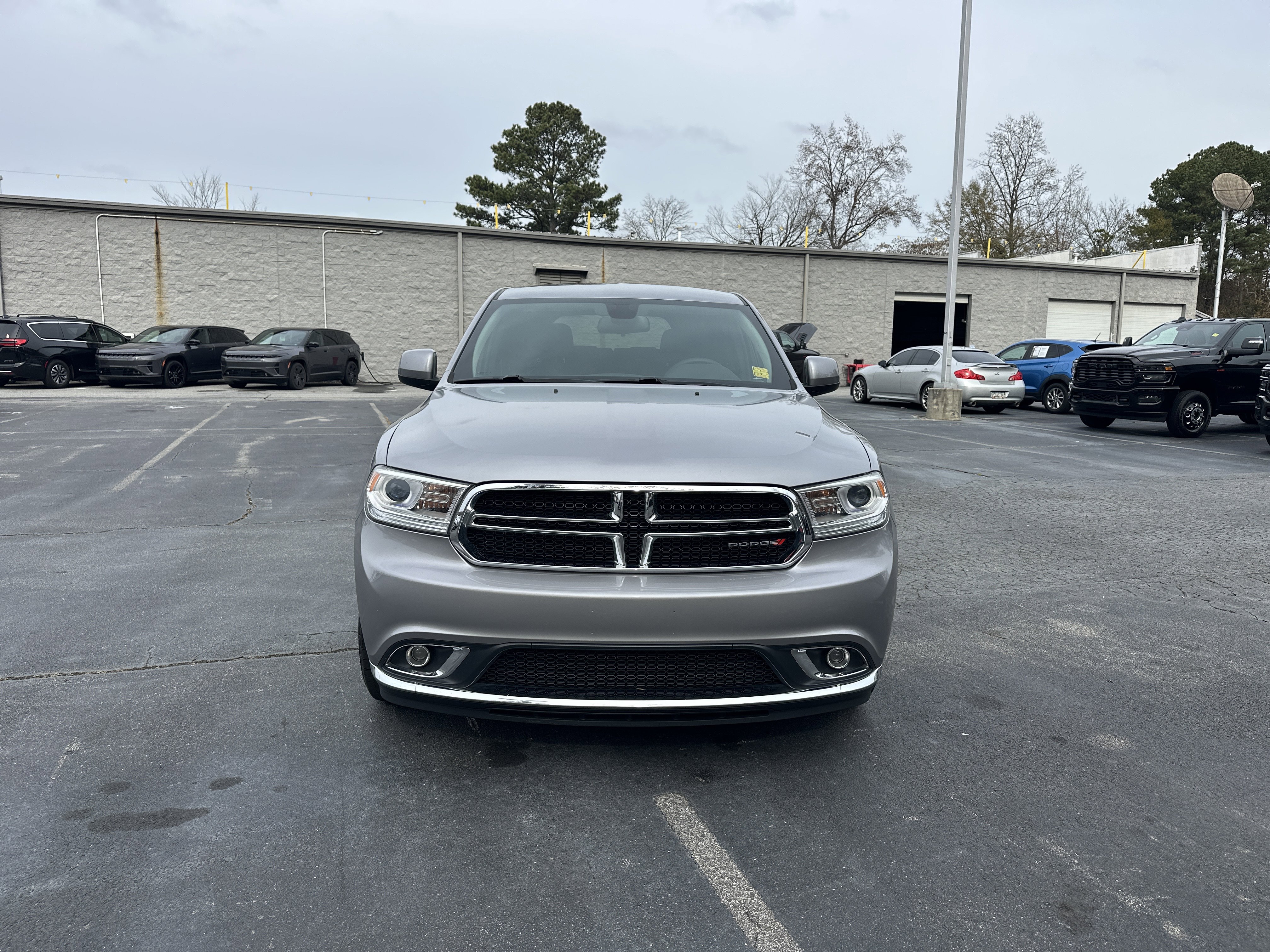 Used 2015 Dodge Durango SXT image 4