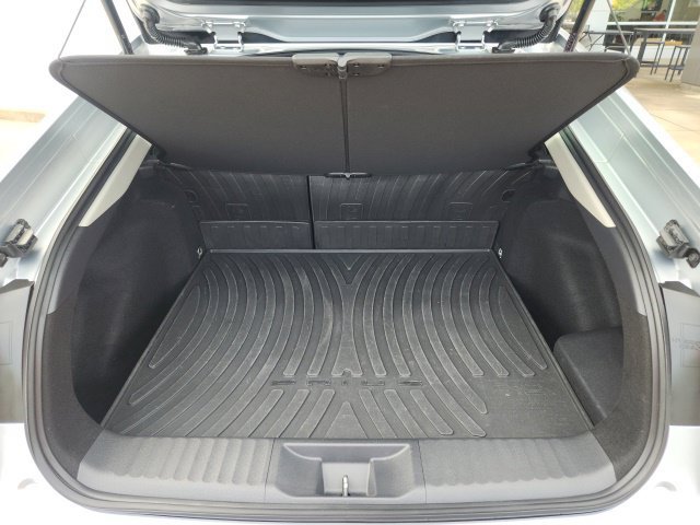 Used 2024 Toyota Prius XLE AWD/4WD image 22