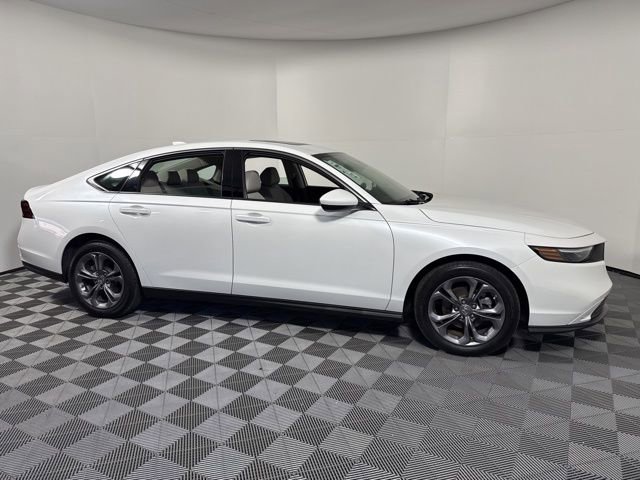 Used 2024 Honda Accord EX image 9