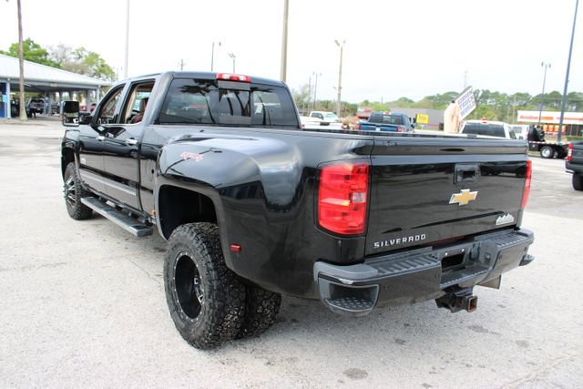 Used 2015 Chevrolet Silverado 3500 High Country w/ Duramax Plus Package image 8
