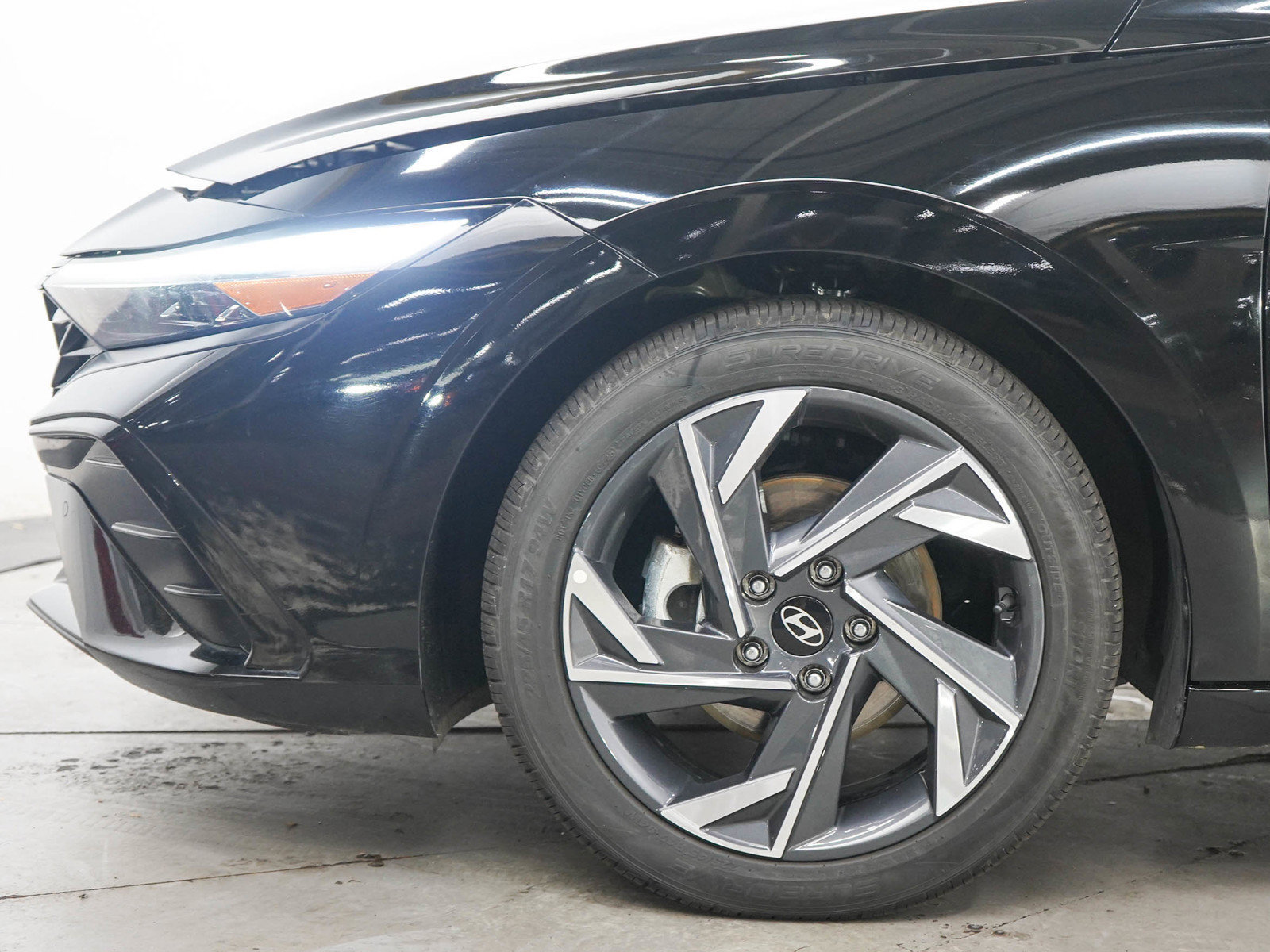 Used 2024 Hyundai Elantra Limited FWD image 28