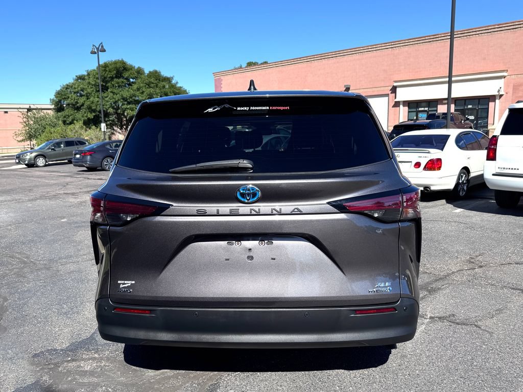 Used 2021 Toyota Sienna XLE AWD/4WD image 9