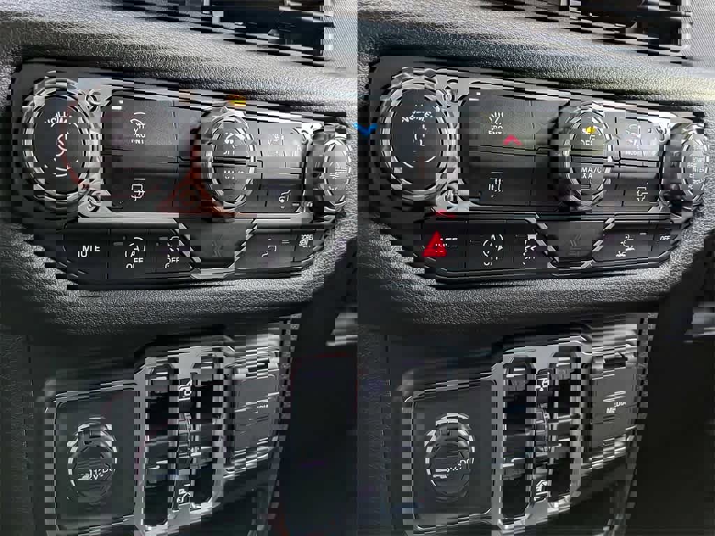 Used 2024 Jeep Gladiator Sport image 25