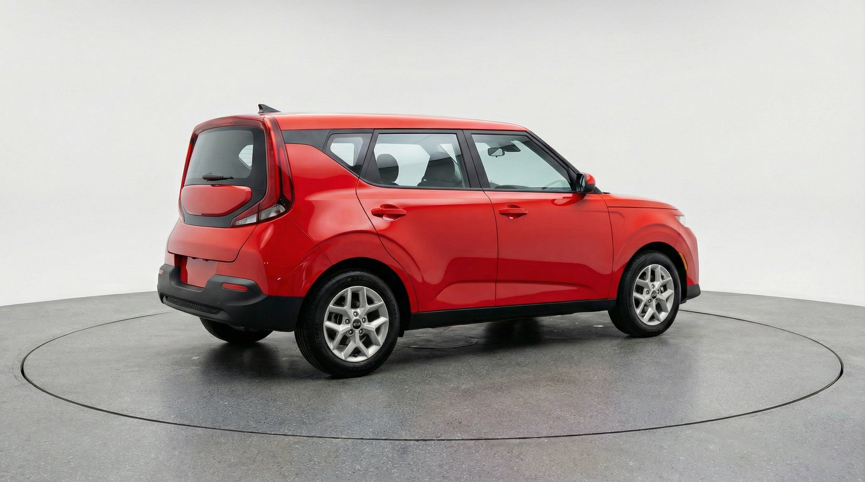 Used 2025 Kia Soul LX w/ LX Technology Package image 9