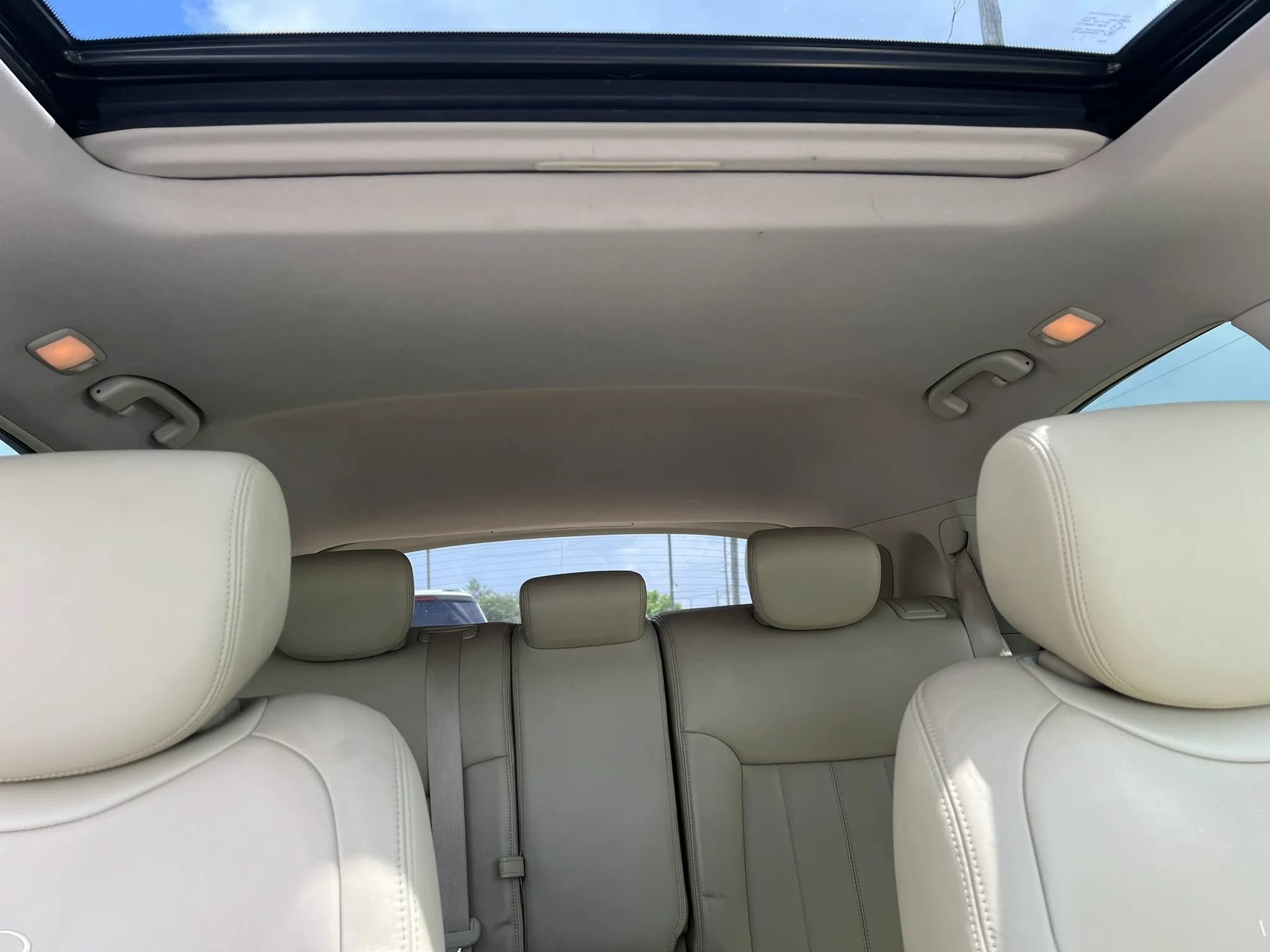 Used 2014 INFINITI QX70 AWD w/ Premium Package image 20