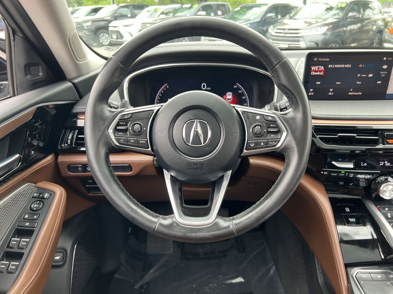 Used 2024 Acura MDX SH-AWD w/ Technology Package image 16