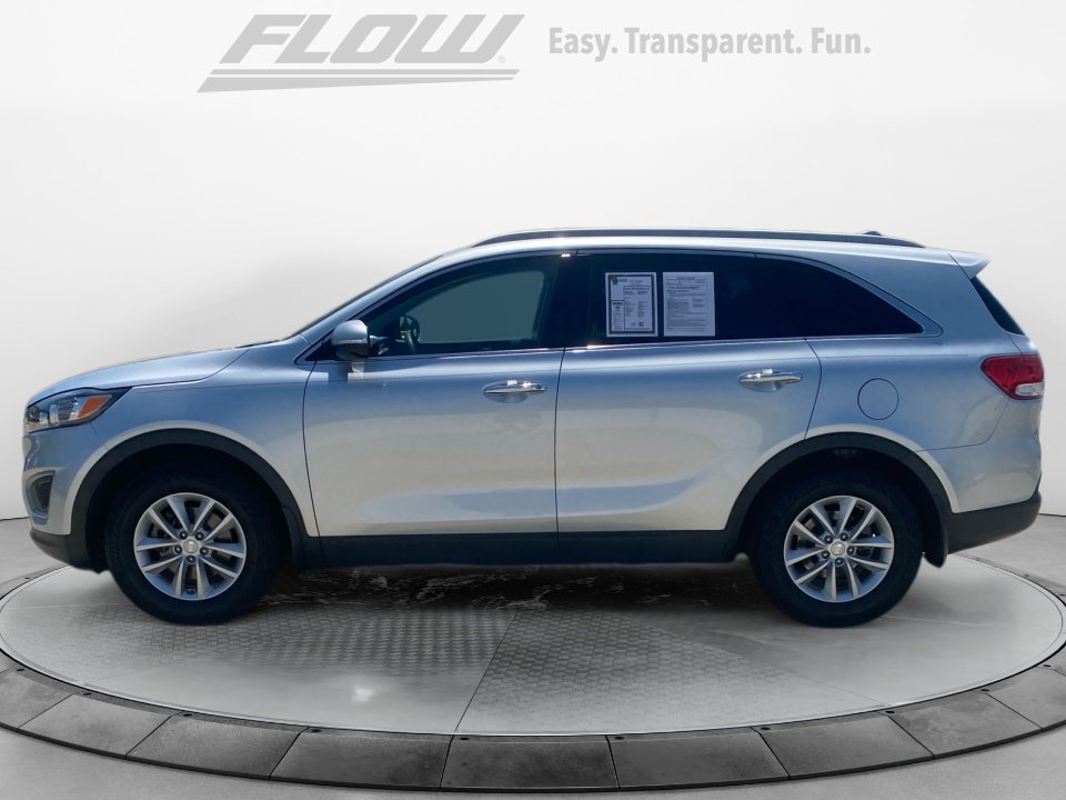 Used 2018 Kia Sorento FWD image 5